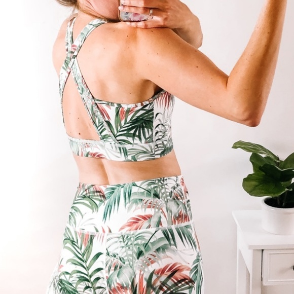 Tropical Leaves Palm Print Workout Leggings - Picture 5 of 6